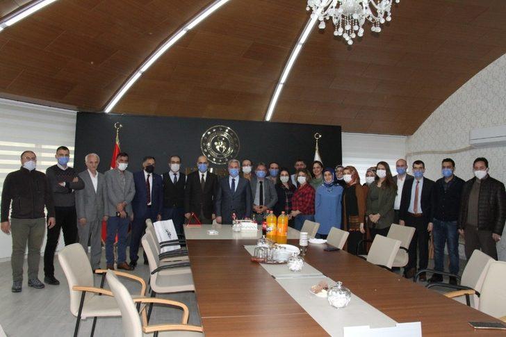 Tilkidöğen’e plaketli uğurlama G2