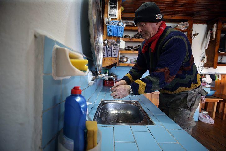 Malulen emekliliğin ardından 31 yıldır yaylada yaşıyor G1