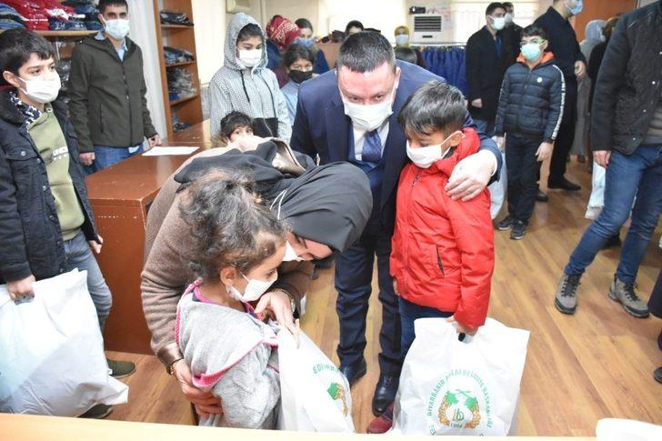 Başkan Beyoğlu, ihtiyaç sahibi çocukların yüzünü güldürdü G3