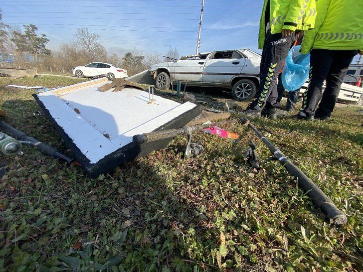 Balık tutmaya giden sürücünün aracı takla attı: 2 yaralı G2