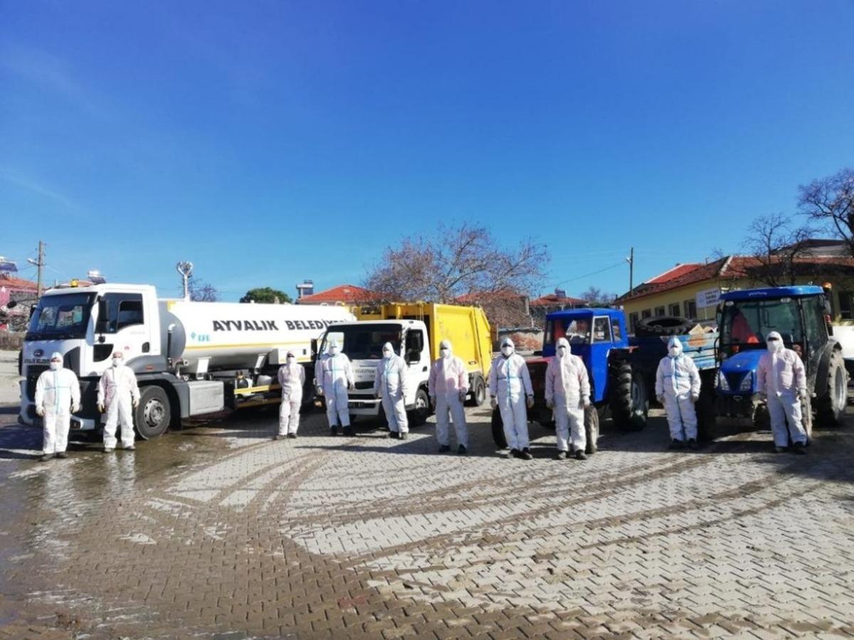 Ayvalık&rsquo;ta karantinadaki kırsal mahalleye detaylı temizlik