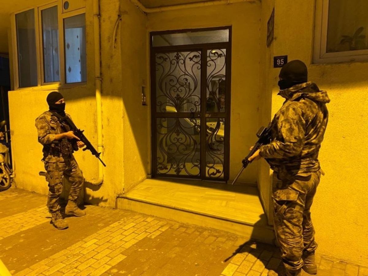 Zehir tacirlerine şafak operasyonu: 15 g&ouml;zaltı