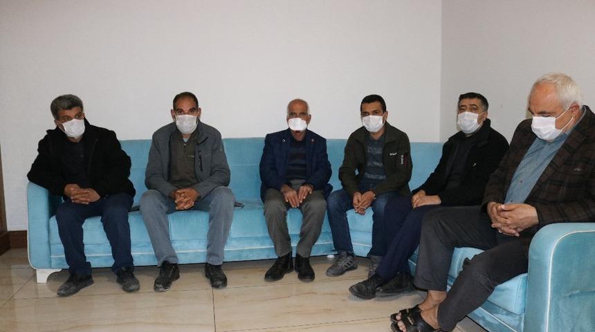 Evlat nöbetindeki aileler çocuklarını HDP’den istemeye devam ediyor