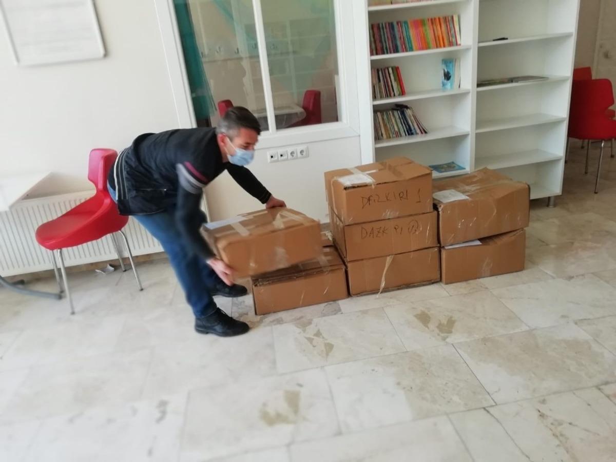 Odunpazarı&rsquo;ndan kardeş belediyelere kitap desteği