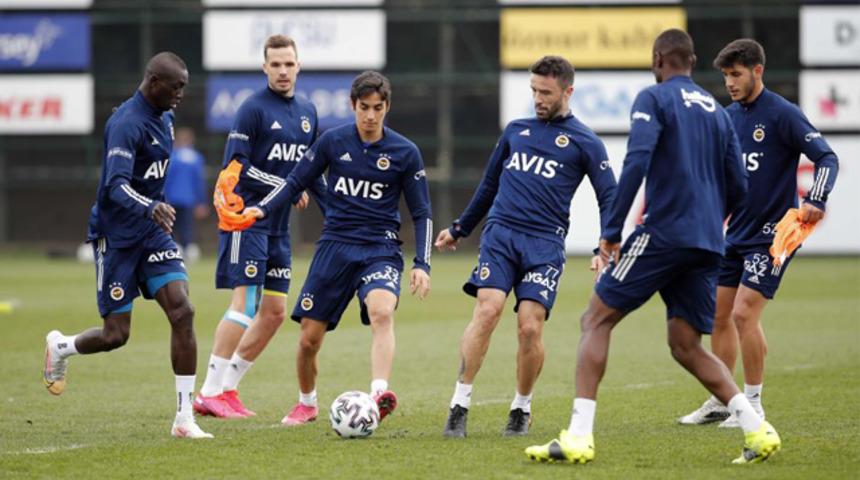 Fenerbahçe kupa mesaisine ara vermeden başladı