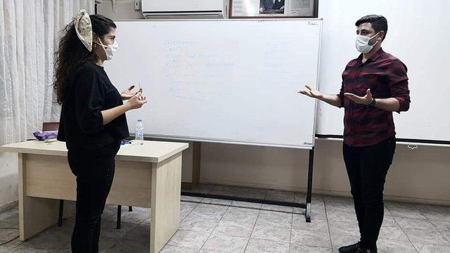 Tarsus Gençlik Derneğinden İşaret Dili Kursu