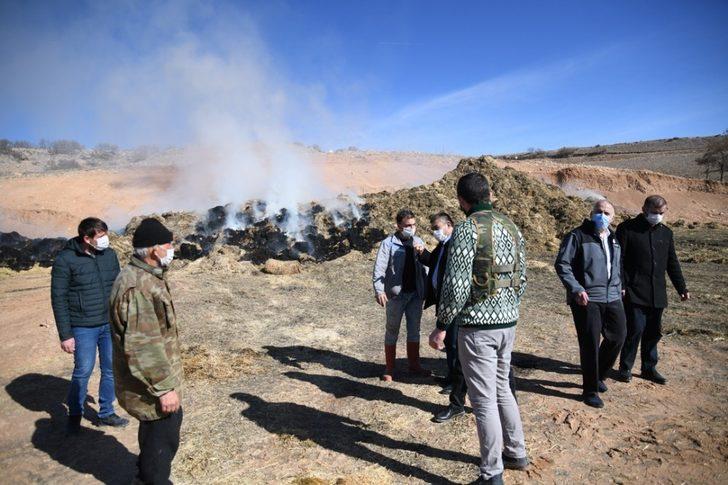 6 bin adet saman balyası yanan çiftçiye devlet sahip çıktı G2