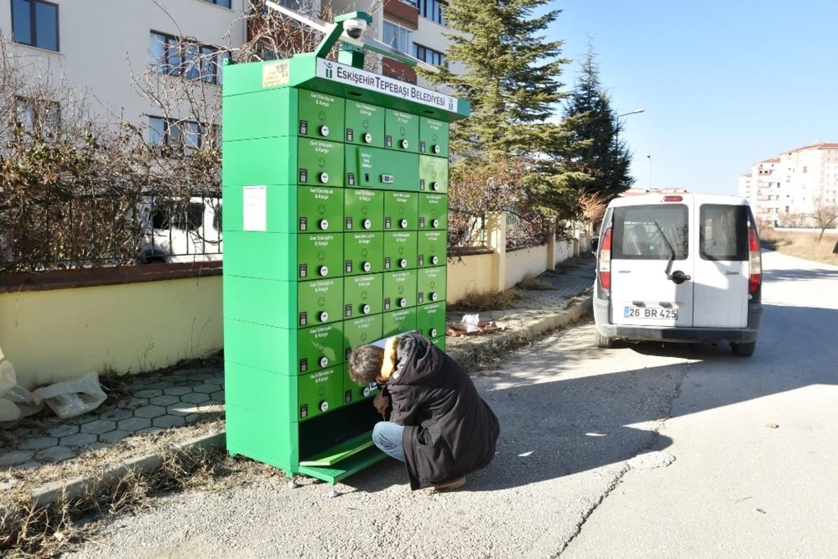 Tepebaşı&rsquo;ndan kişiye &ouml;zel şifreli &ccedil;ok işlevli deprem dolabı