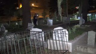 Mezarlıkta ağlayan bebek ihbarı ekipleri harekete geçirdi