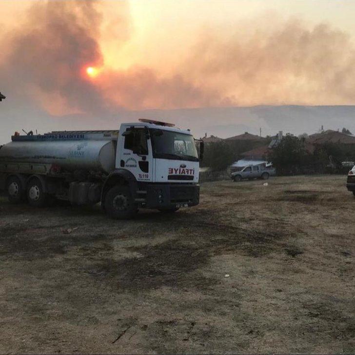 Taşköprü ve Boyabat sınırında 2 ayrı orman yangını G3