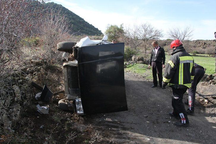 Kontrolden çıkan otomobil yan yattı: 1 yaralı G2
