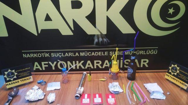 Afyonkarahisar’da uyuşturucu operasyonu: 10 gözaltı