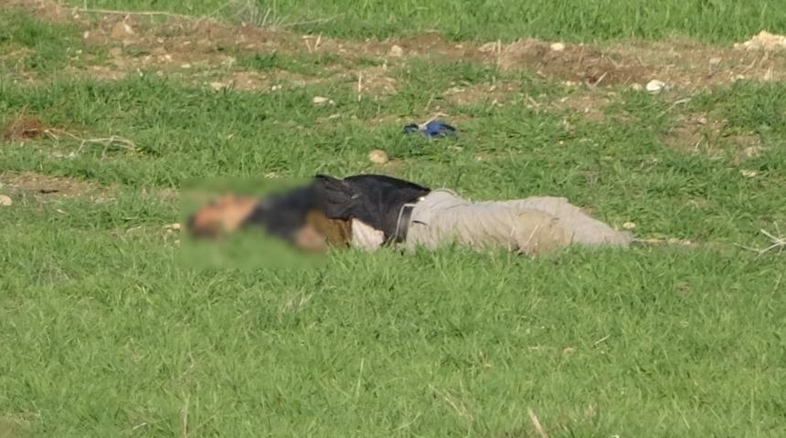 Hırsızlık için çıktığı elektrik direğinde akıma kapılarak öldü