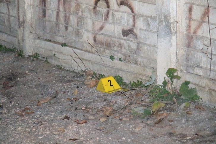 Evinin önüne gittiği şahsı aşağı çağırıp vurdu G4