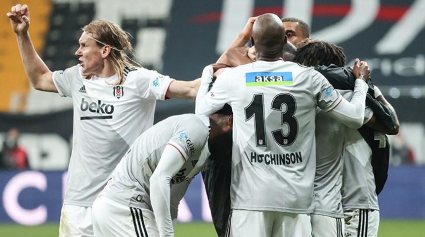 Beşiktaş'ta Vida cezalı duruma d&uuml;şt&uuml;