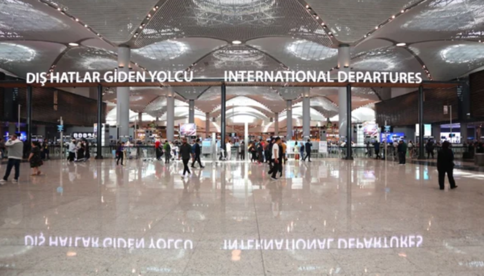 İstanbul Havalimanı’nda bir yolcu doğum yaptı