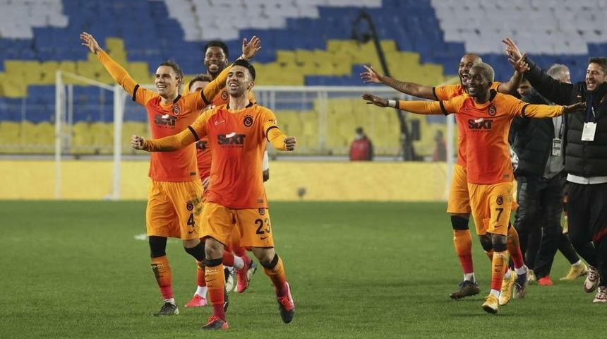 Galatasaray'da bekler 2 hafta yok!