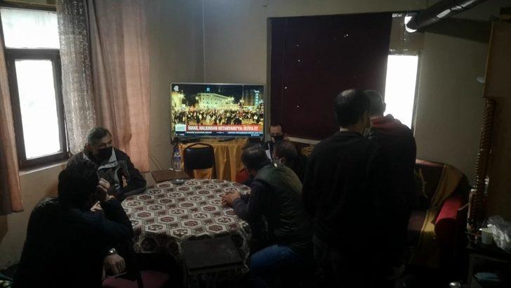 (Özel) Kıraathaneye çevrilen eve polis baskını G3