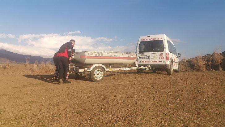 Sular yükseldi mahsur kaldı, imdadına itfaiye ekipleri yetişti G2