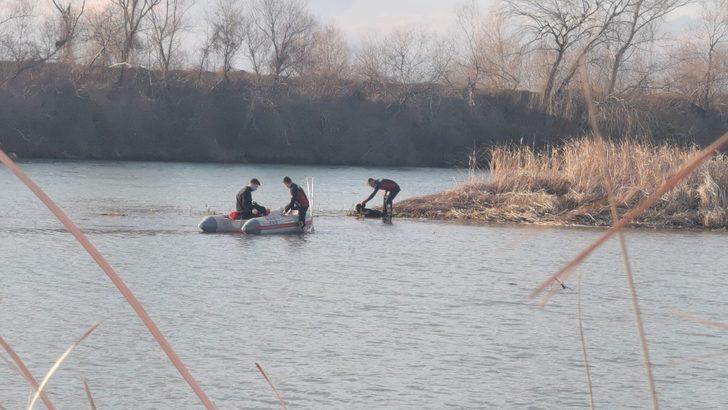 Sular yükseldi mahsur kaldı, imdadına itfaiye ekipleri yetişti G4