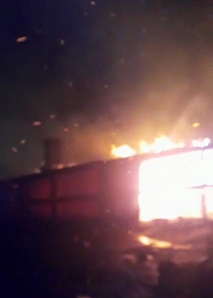 Ardahan’da korkutan yangın: Bir ev küle döndü G5