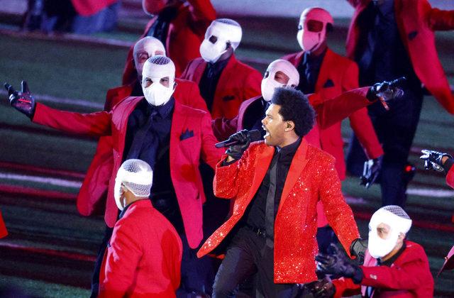 Super Bowl devre arasında The Weeknd şov yaptı 1