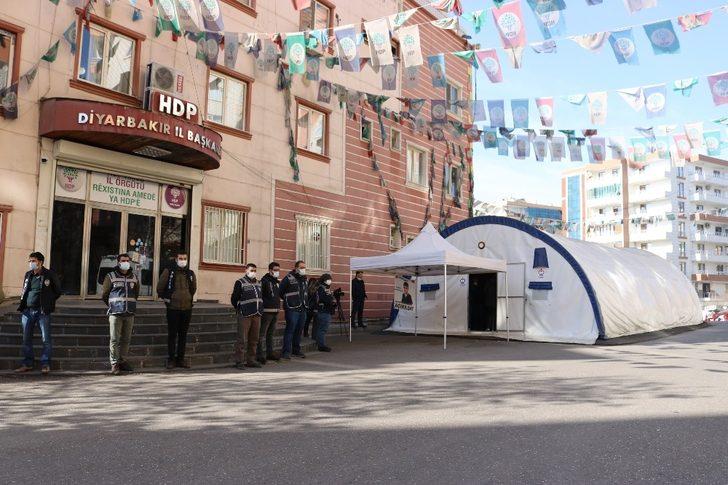 Evlat nöbetindeki anneden HDP’ye tepki G1