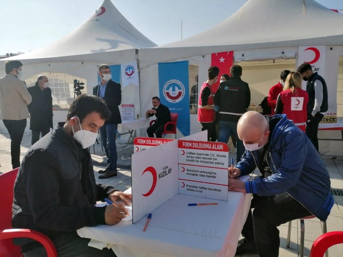 Bağcılar&rsquo;da iki g&uuml;nde 500 &uuml;nite kan bağışı