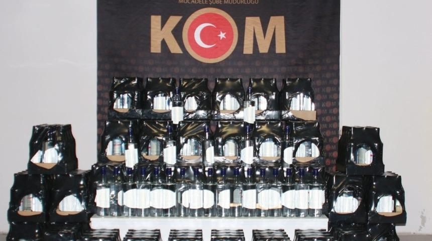 Satışa hazır 600 litre sahte/ka&ccedil;ak alkol ele ge&ccedil;irildi