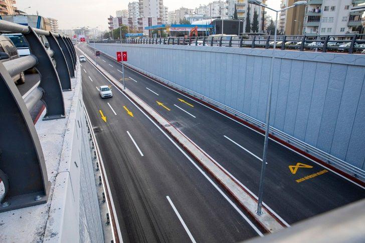 Katlı kavşak 87 günde tamamlanarak trafiğe açıldı G4