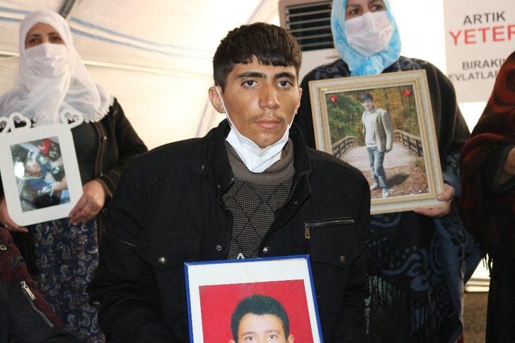 HDP önündeki ailelerin feryadı çığ gibi büyüyor: Evlat nöbetine 2 aile daha katıldı G5