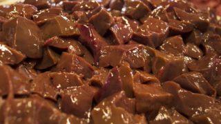 Doğurganlığı doğal yoldan artırmak için hızlı ipuçları! Karaciğer ve ay çekirdeği yemek...