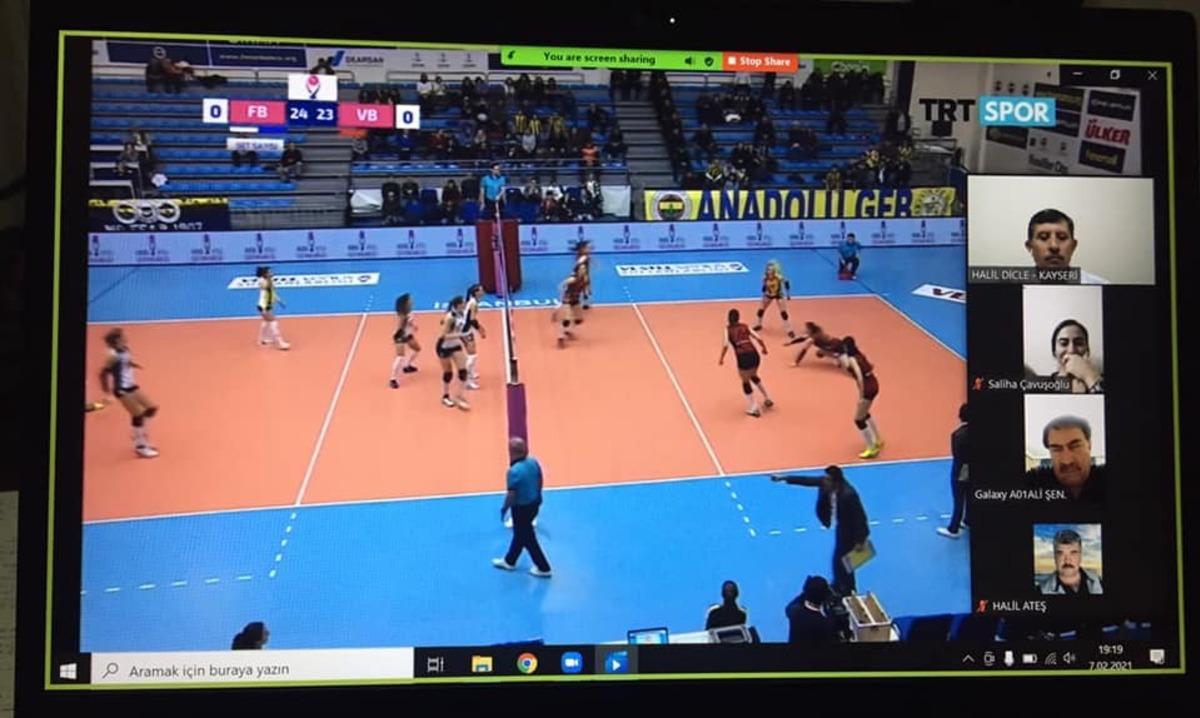 Voleybol İl temsilciliği Şubat ayı hakem ve g&ouml;zlemci semineri yapıldı