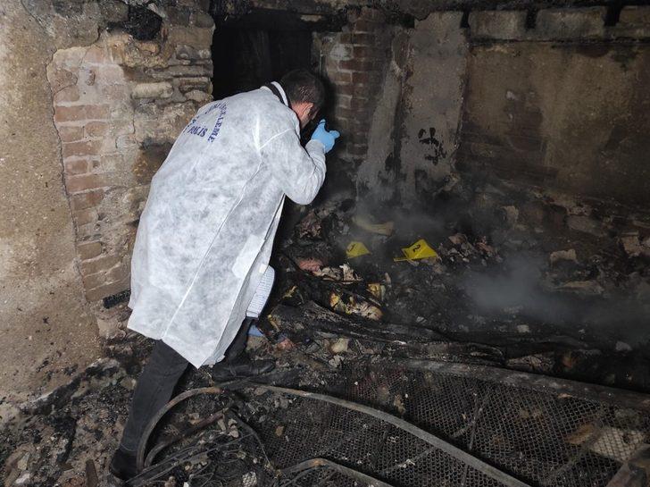 Kuşadası’ndaki eski evler yangınında kundaklama iddiası G1