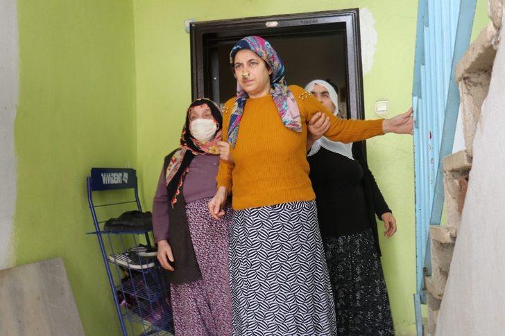 Sokak köpeklerinin saldırdığı kadın yaralandı G3