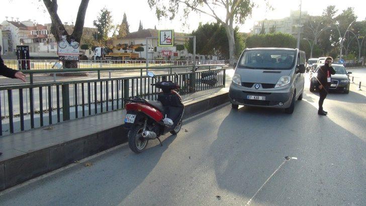 Alkollü ve kasksız motosiklet sürücüsü ölümden döndü G2