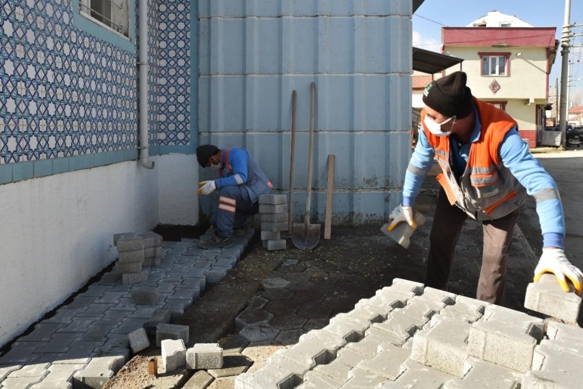 Kırsal mahallelerde &uuml;styapı &ccedil;alışmaları