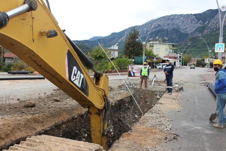 Kemer Kuzdere’de alt yapı çalışması sürüyor G2