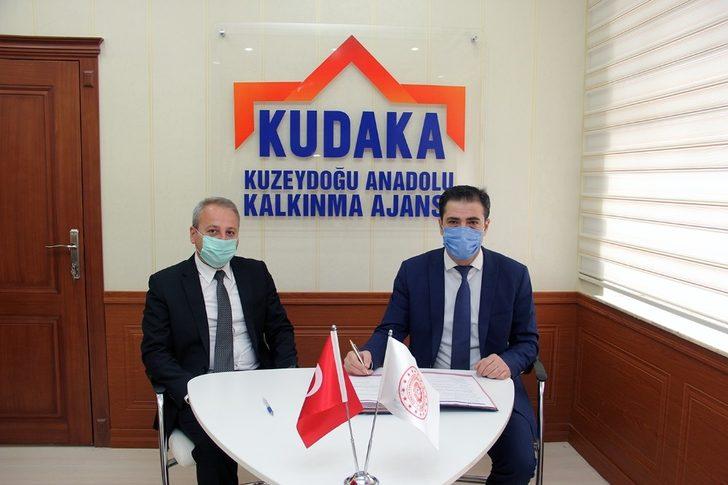 Karnavas Bezi’nin tanıtımı için imzalar atıldı G1