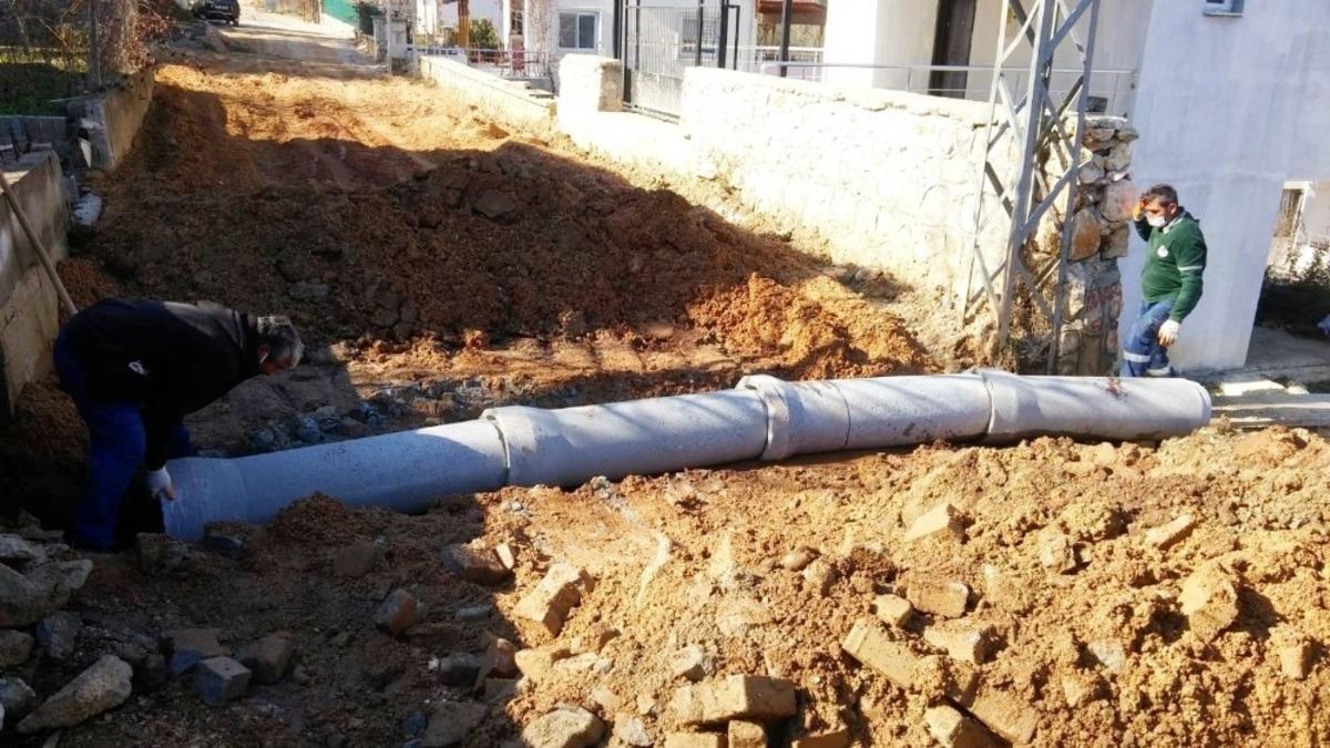 Toroslar&rsquo;da yol &ccedil;alışmaları s&uuml;r&uuml;yor