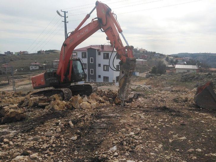 Toroslar’da yol çalışmaları sürüyor G3
