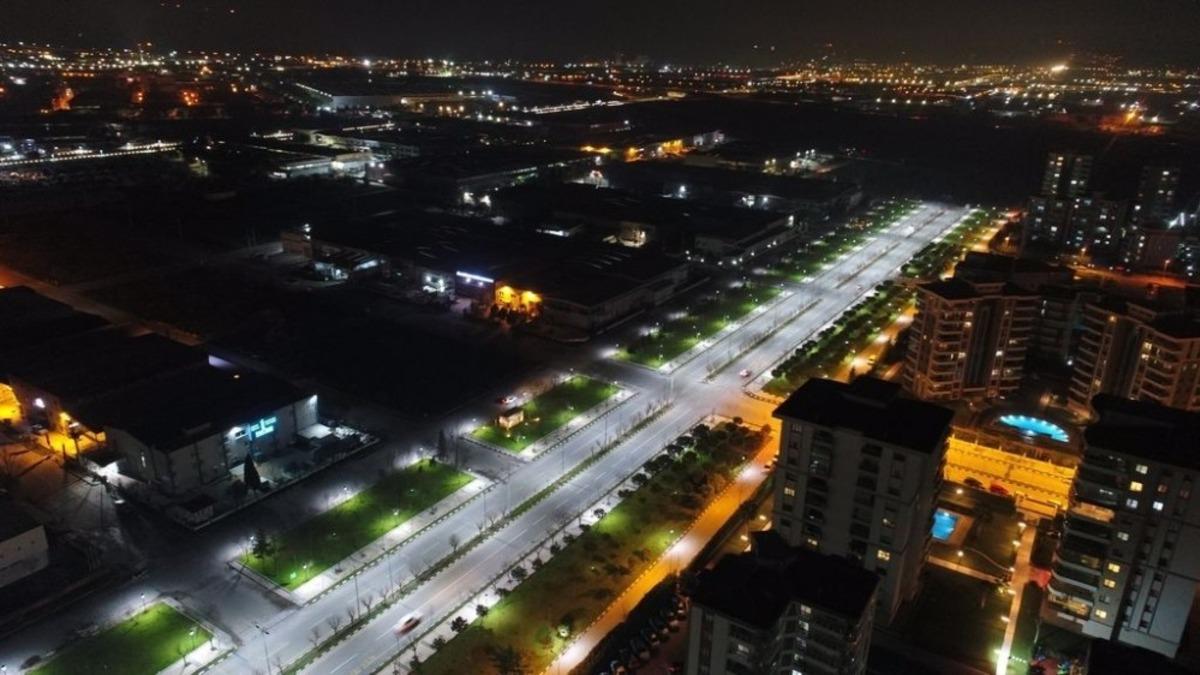 Manisa&rsquo;da M&uuml;ft&uuml; Alim Efendi Bulvarı yeni g&ouml;r&uuml;n&uuml;me kavuştu