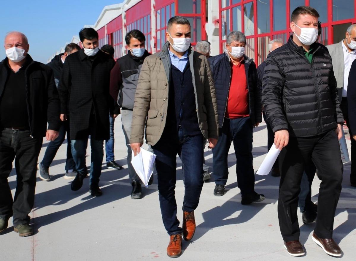 Başkan Din&ccedil;er: &ldquo;Sanayi sitesi yıl i&ccedil;erisinde hak sahiplerine teslim edilecek&rdquo;