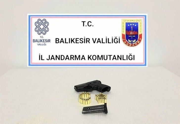 Balıkesir’de jandarma son 3 günde 25 aranan şahsı yakaladı G2