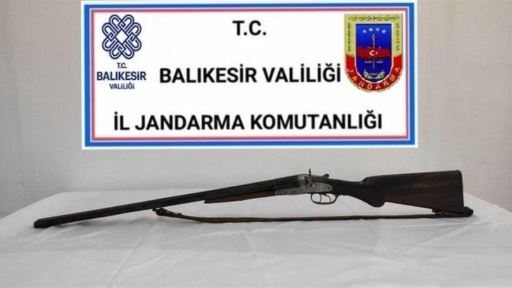 Balıkesir’de jandarma son 3 günde 25 aranan şahsı yakaladı G3