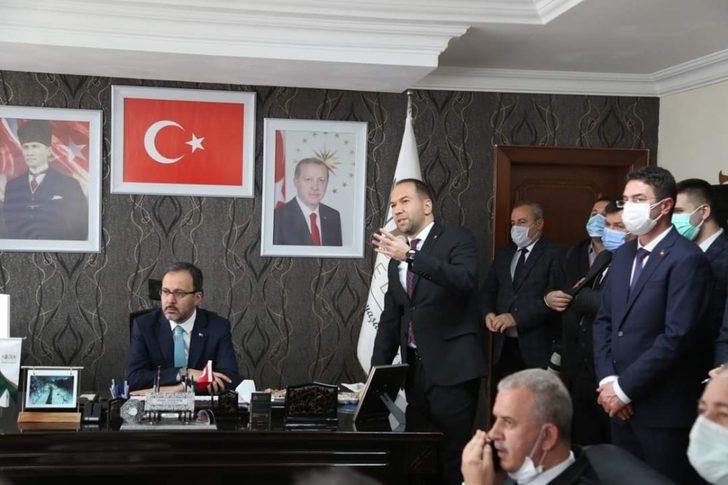 Bakan Kasapoğlu’dan Niğde Belediyesine ziyaret G3