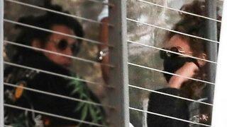 Beyonce ve Jay-Z çifti akşam yemeğinde paparazzilerden kaçamadı