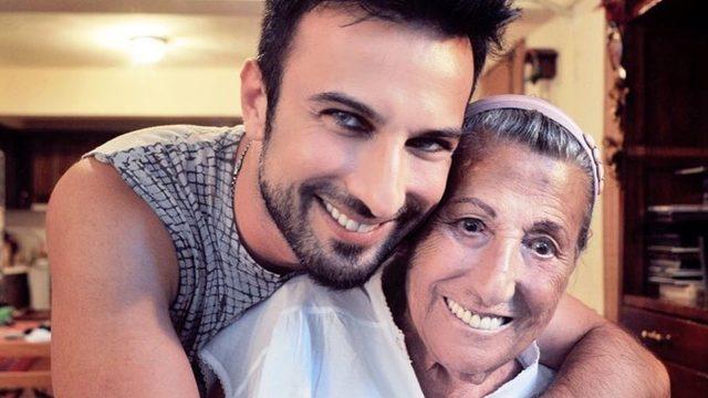 Tarkan'dan Müzeyyen Senar paylaşımı