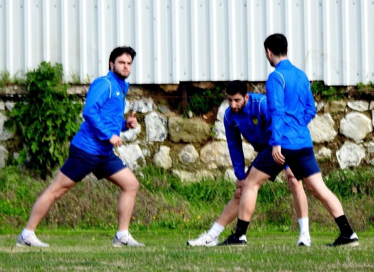 Ala&ccedil;atıspor top başı yaptı