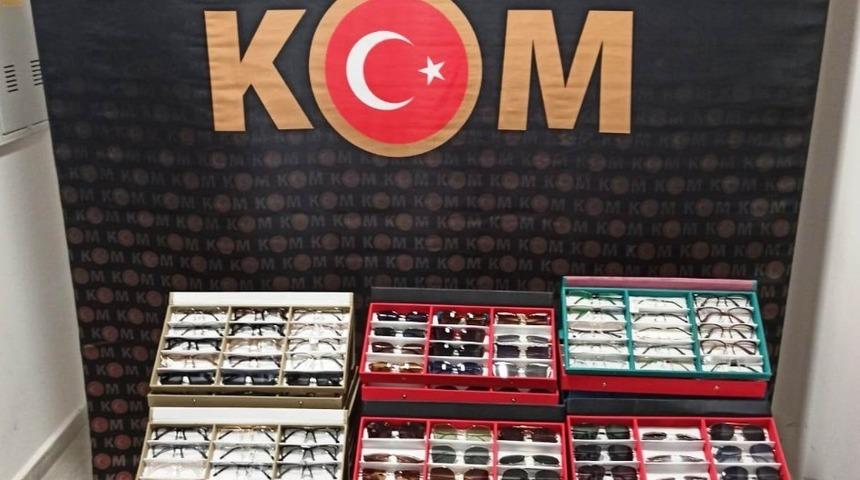 K&uuml;tahya&rsquo;da bin 444 adet ka&ccedil;ak g&ouml;zl&uuml;k ele ge&ccedil;irildi